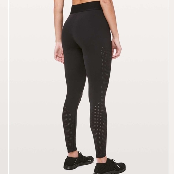 LULULEMON X soulcycle ride & reflect tight 28” size 4 - Picture 5 of 13